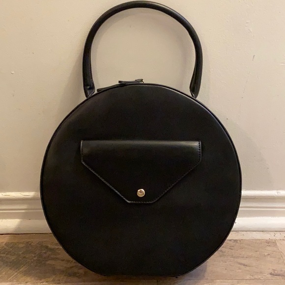 Sale❣️ NWOT Lionel Circular Black Handbag - Picture 1 of 4